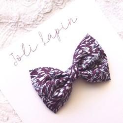 Classic printed purple bow...