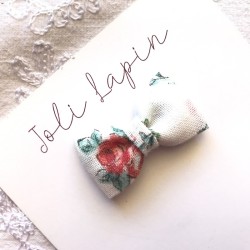 Mini red romantic flowers bow