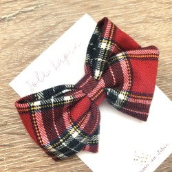 Crossed classic red tartan...